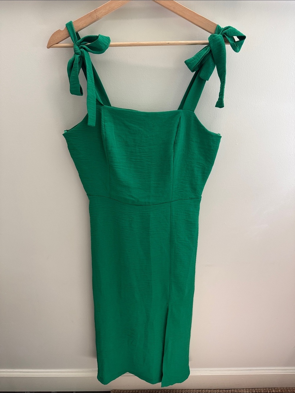 Monteau Los Angeles Green Tie Shoulder Midi Dress Size L Smocked Back Slit NWT